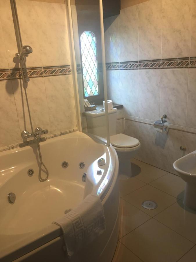 El Ama De Llaves Guest House Hontoria Ngoại thất bức ảnh